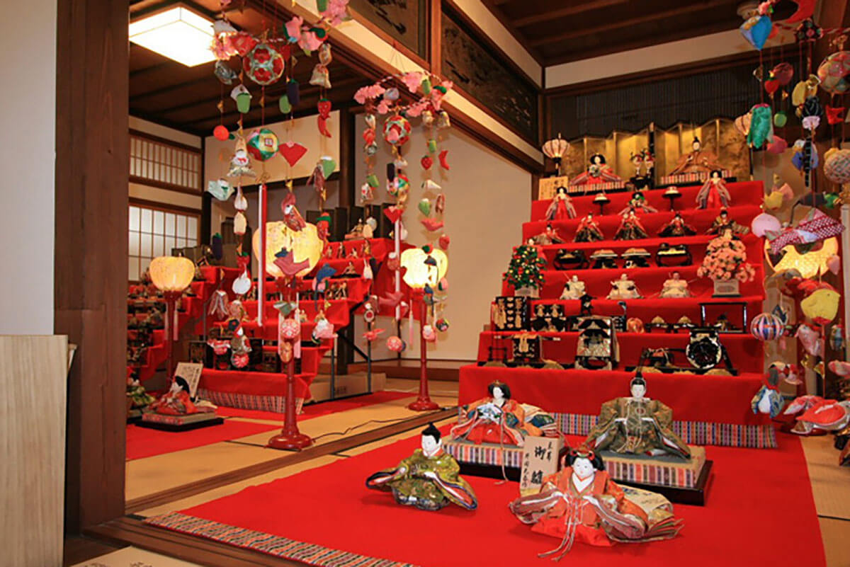 京都の摩訶異探訪】京の雛祭り、娘たちの成長祈願と厄除け | Leaf KYOTO