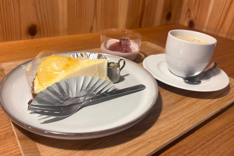 Sweets and Relaxation 和 Komugi 制作的濑户内柠檬馅饼