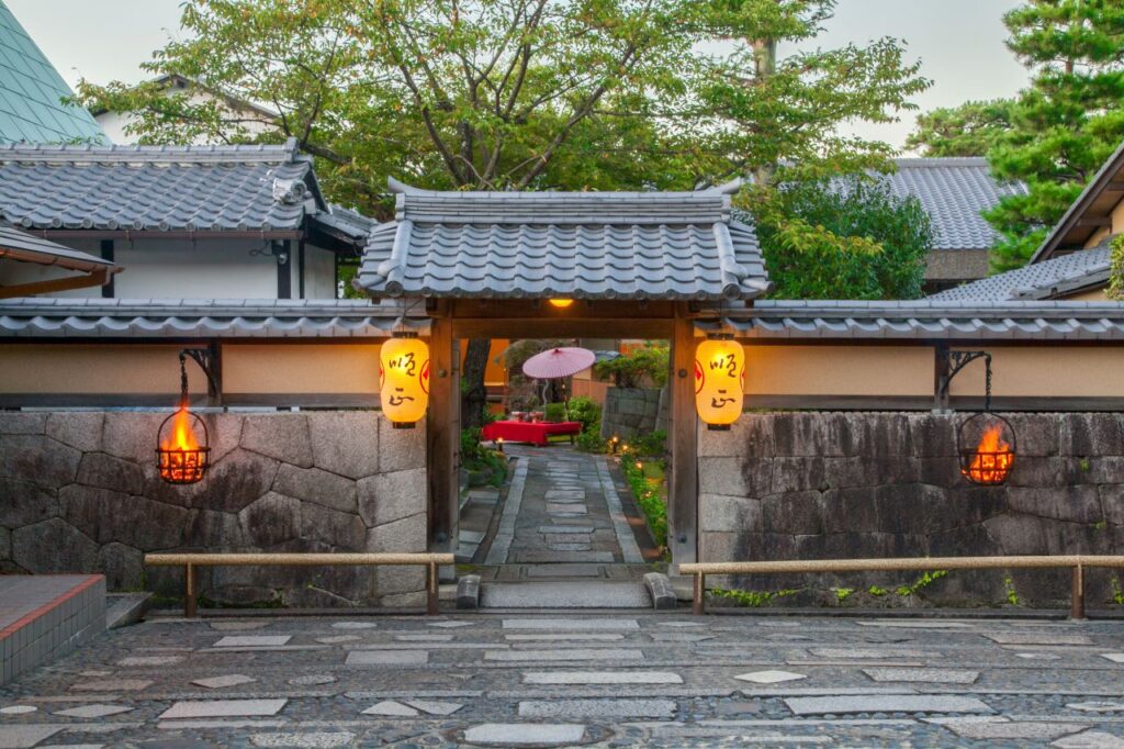 Entrance to "Nanzenji Junjo