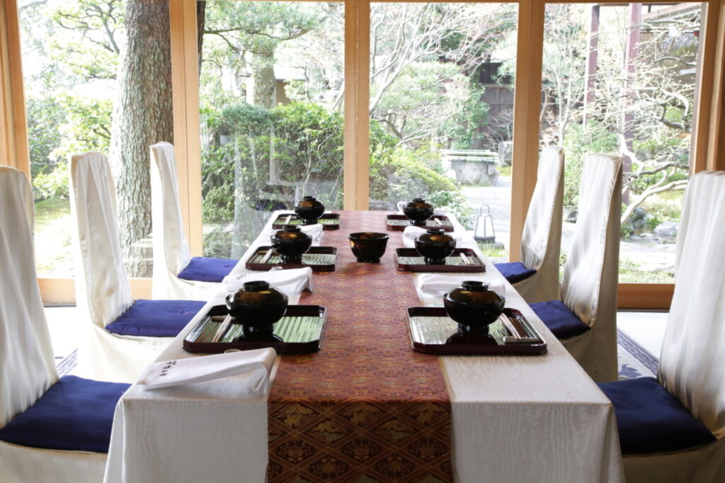 Shimogamo Saryo Interior.