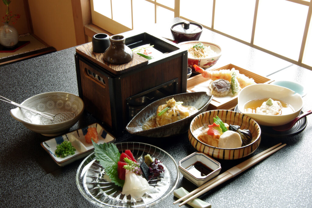 祇園うえもり「湯豆腐と湯葉の会席」