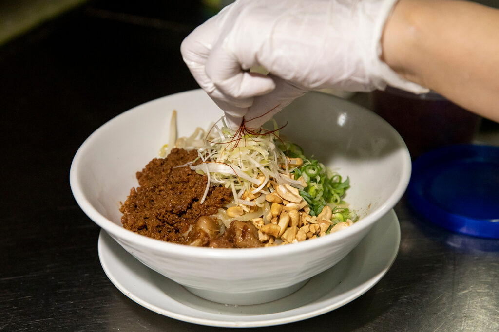 汁なし担々麺