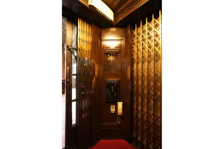 Donghwa Catering Elevator