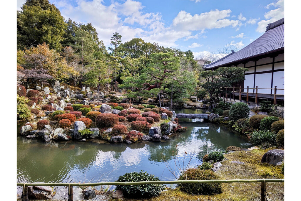 东寺院