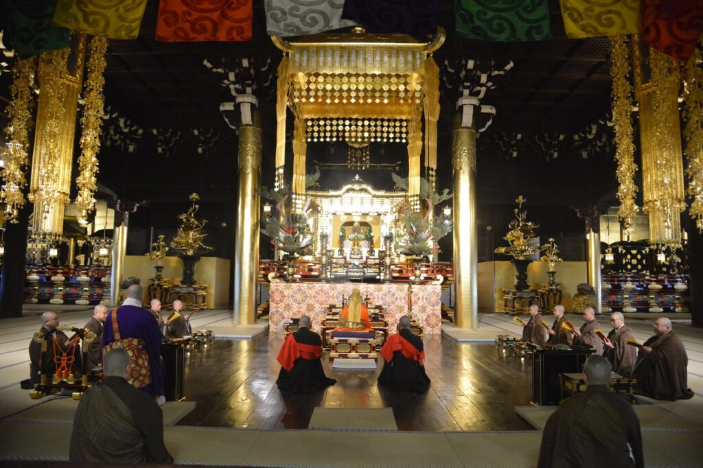 知恩院　お勤め